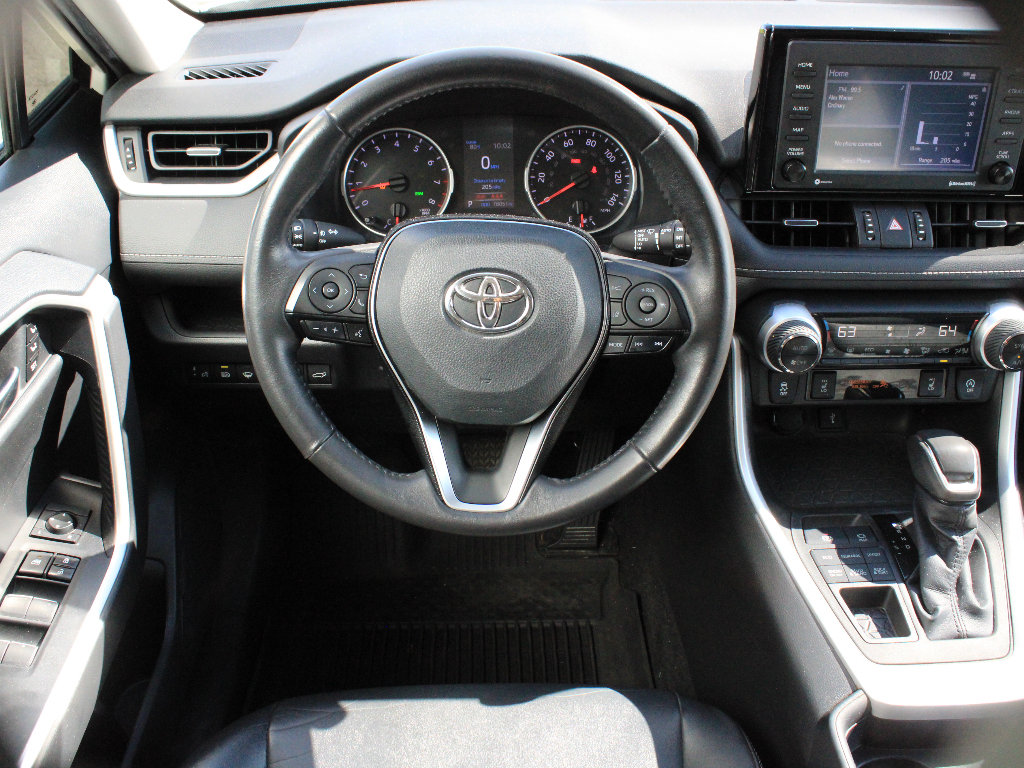 Used 2021 Toyota RAV4 XLE Premium AWD/4WD image 13