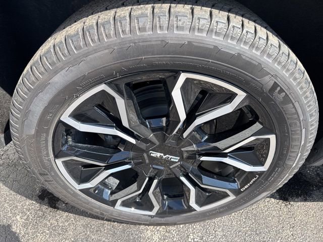 Used 2025 GMC Sierra EV Denali image 6