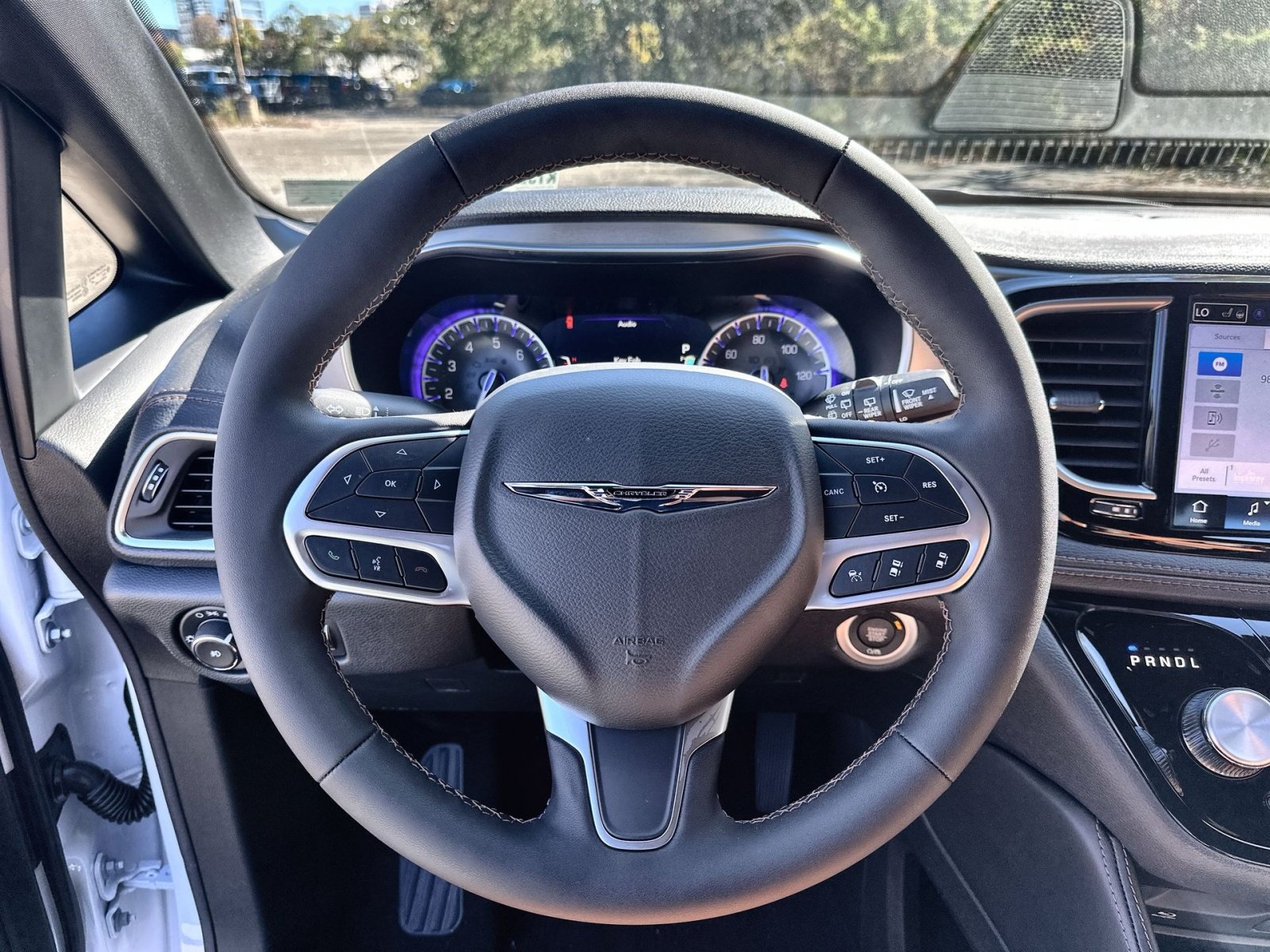 New 2026 Chrysler Pacifica Pinnacle FWD image 16