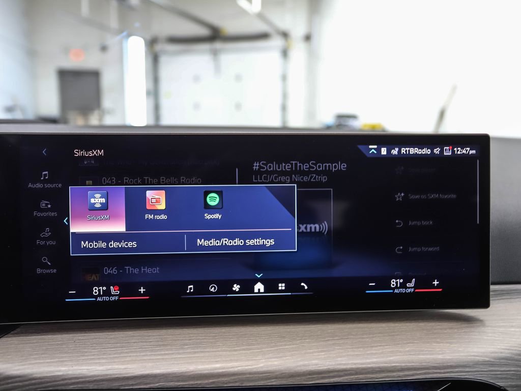 Used 2026 BMW i4 xDrive40i w/ Premium Package image 17