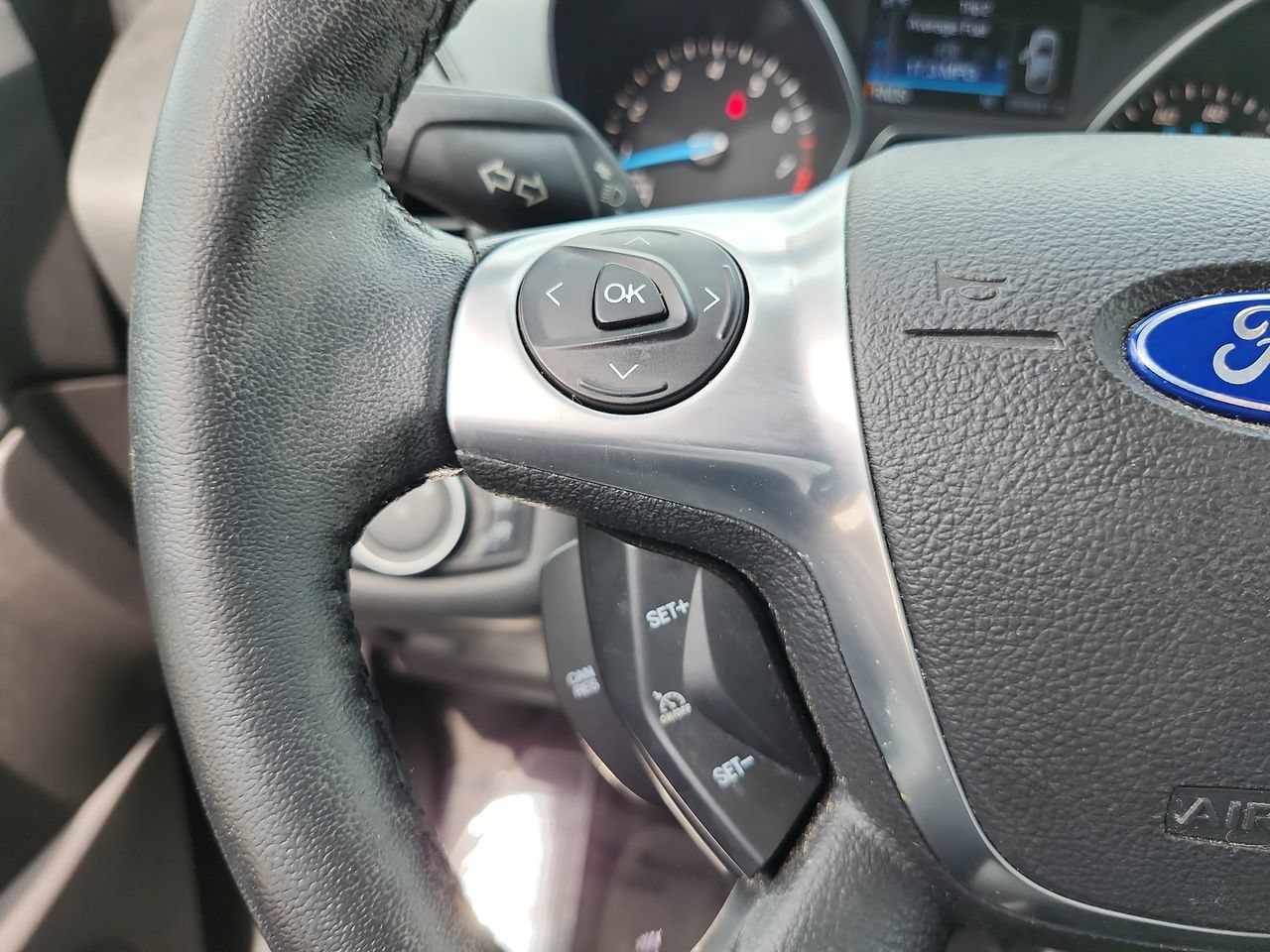 Used 2016 Ford Escape Titanium FWD image 26