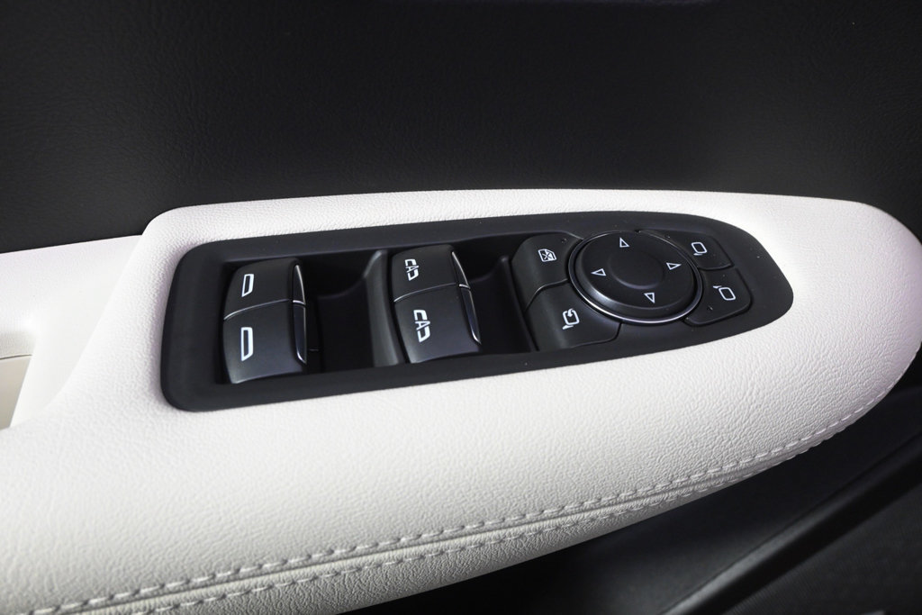 New 2026 Cadillac XT5 Sportv w/ LPO, Floor Liner Package AWD/4WD image 23