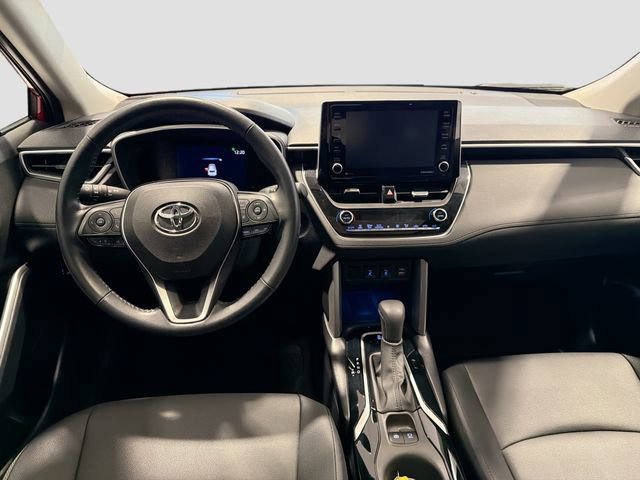 Certified 2022 Toyota Corolla Cross XLE w/ Convenience Package image 19