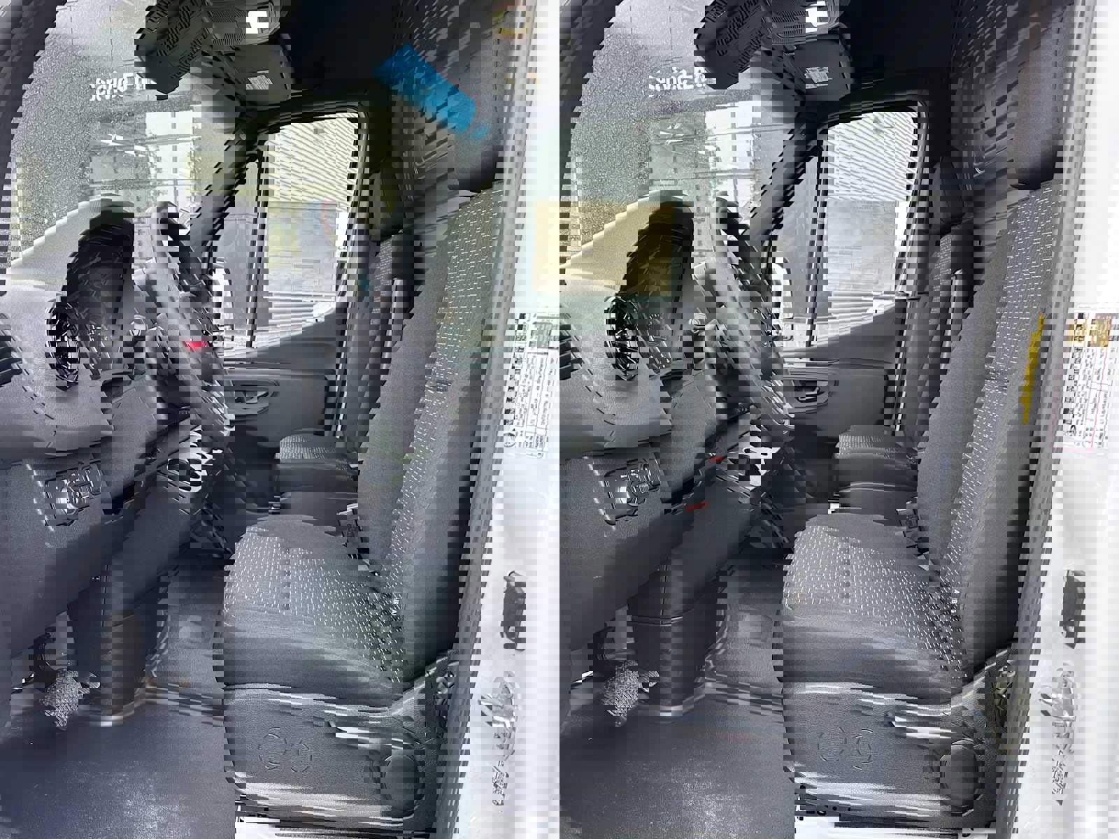 Used 2024 Mercedes-Benz Sprinter 2500 image 21