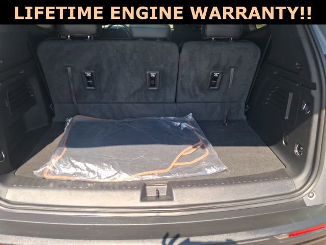 Used 2024 GMC Acadia AT4 w/ LPO, Floor Liner Package image 21