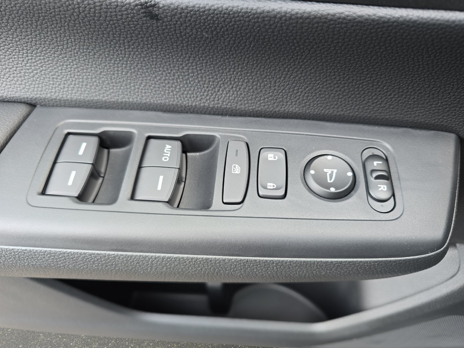 New 2027 Honda CR-V LX image 25