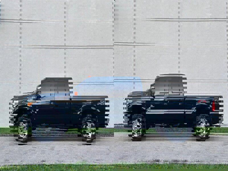 Used 2015 Ford F250 Lariat w/ Lariat Ultimate Package image 6
