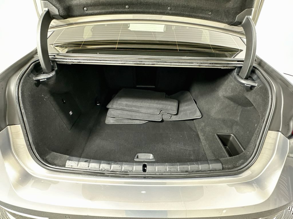 Certified 2024 BMW i7 xDrive60 w/ Executive Package AWD/4WD image 26
