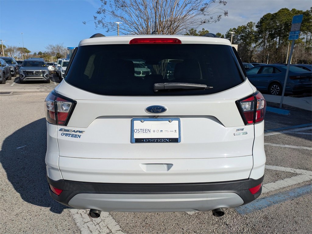 Used 2018 Ford Escape SE image 5