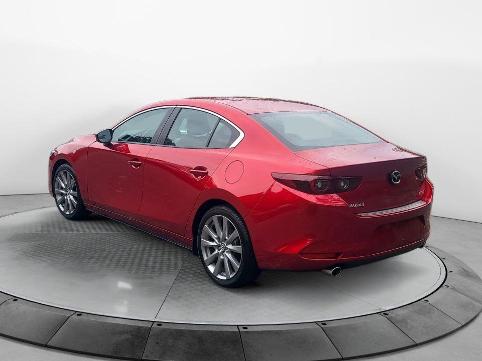 Used 2023 MAZDA MAZDA3 s FWD image 5