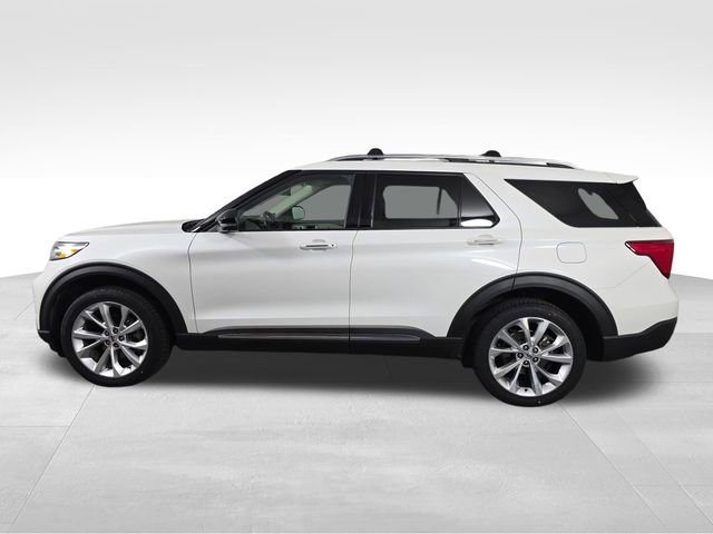 Certified 2023 Ford Explorer Platinum w/ Technology Package AWD/4WD image 4