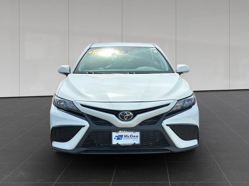 Used 2023 Toyota Camry SE FWD image 8
