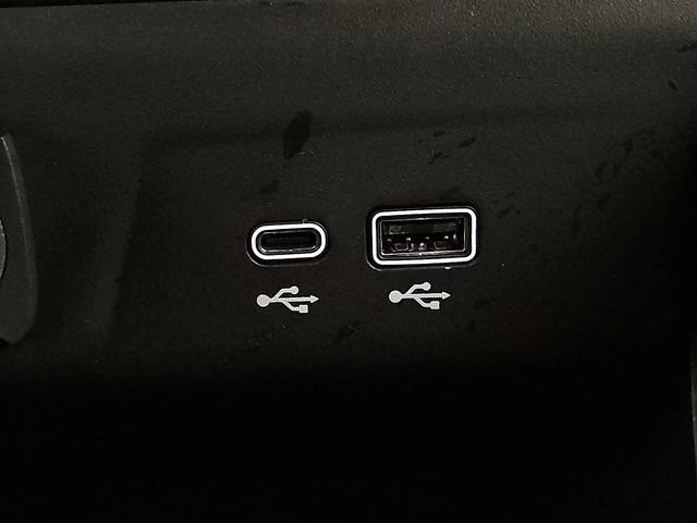 Used 2026 Chevrolet TrailBlazer RS w/ Driver Confidence Package image 27