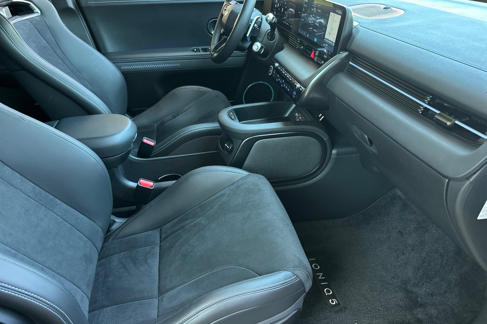 Used 2025 Hyundai Ioniq 5 N AWD/4WD image 16