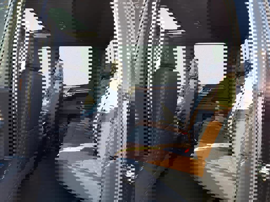 Used 2024 Chevrolet Silverado 1500 High Country image 8