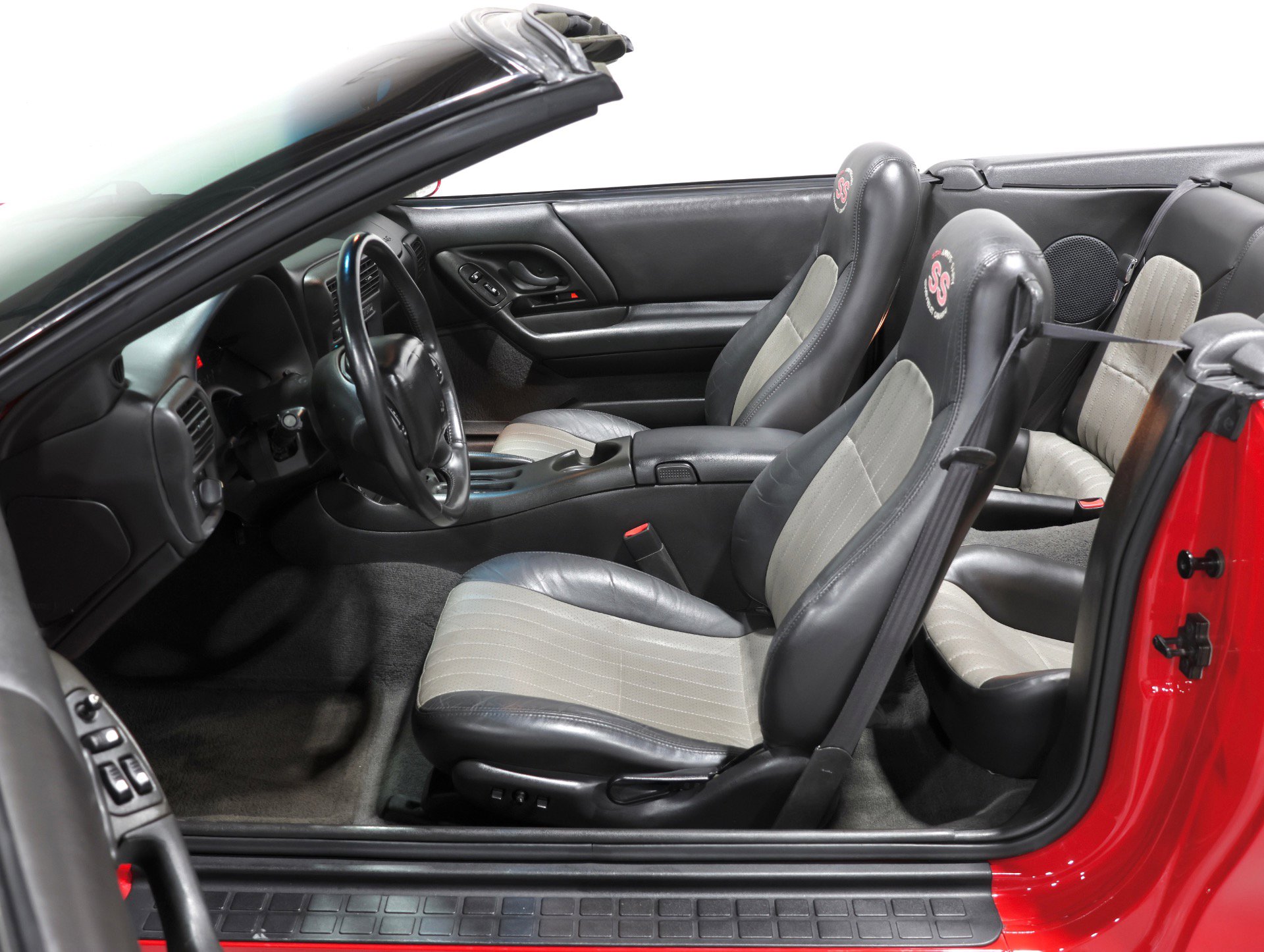 Used 2002 Chevrolet Camaro Z28 w/ SS Performance/Appearance Pkg RWD image 83