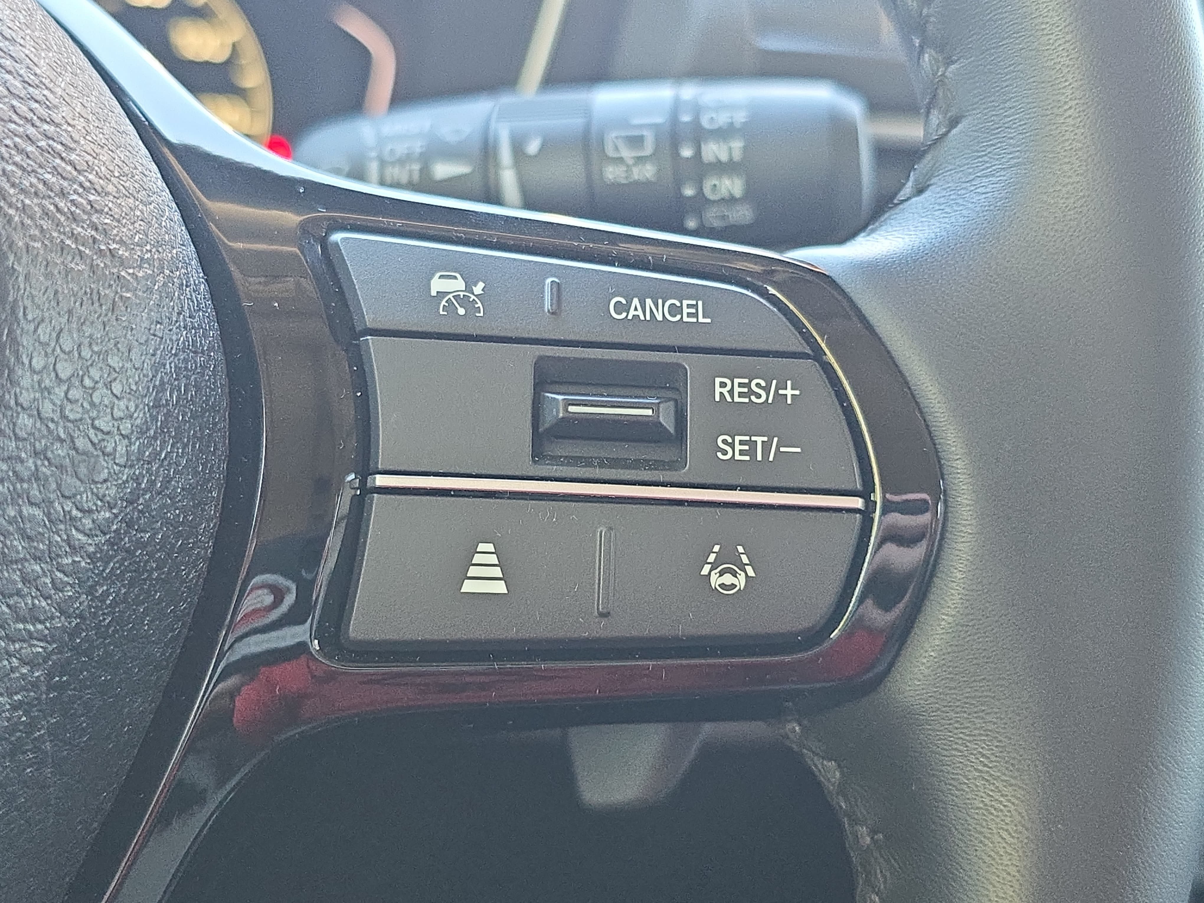 Used 2025 Honda Pilot Touring image 18