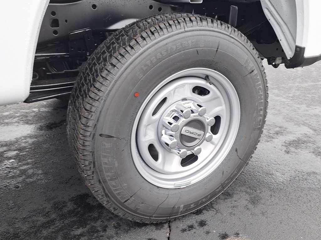 New 2026 Ford F250 XL image 29