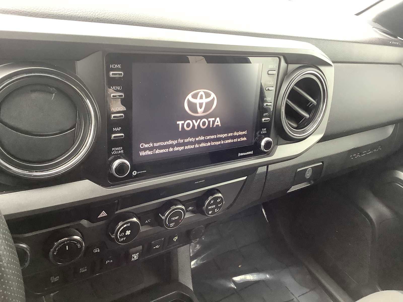 Used 2020 Toyota Tacoma TRD Sport image 16