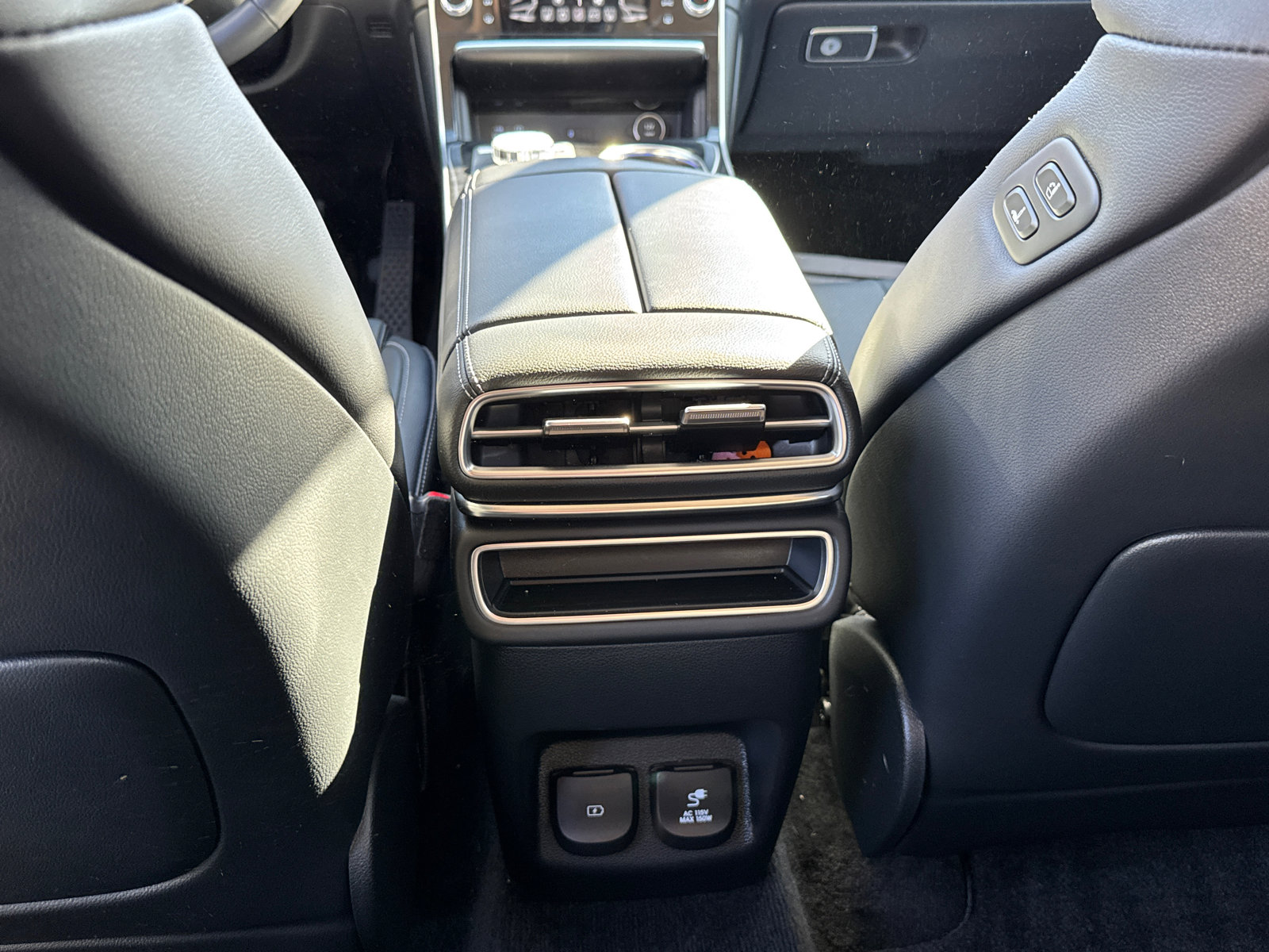 Used 2025 Genesis GV80 2.5T image 7