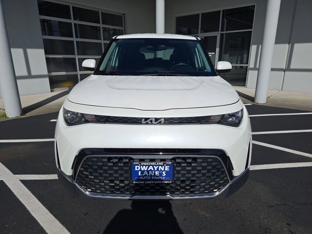 Used 2023 Kia Soul EX image 2