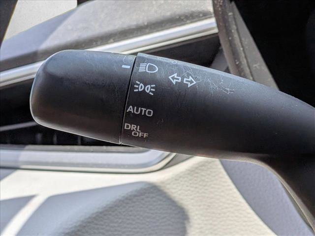 Used 2021 Toyota Corolla SE w/ SE Premium Package image 9