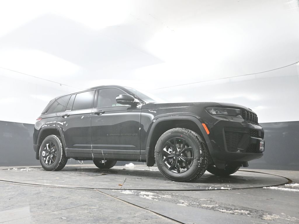 New 2026 Jeep Grand Cherokee Altitude image 39