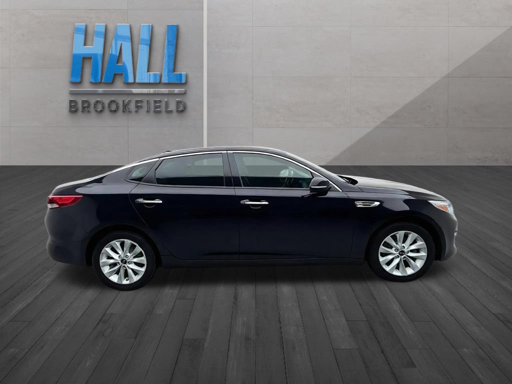 Used 2017 Kia Optima LX FWD image 6