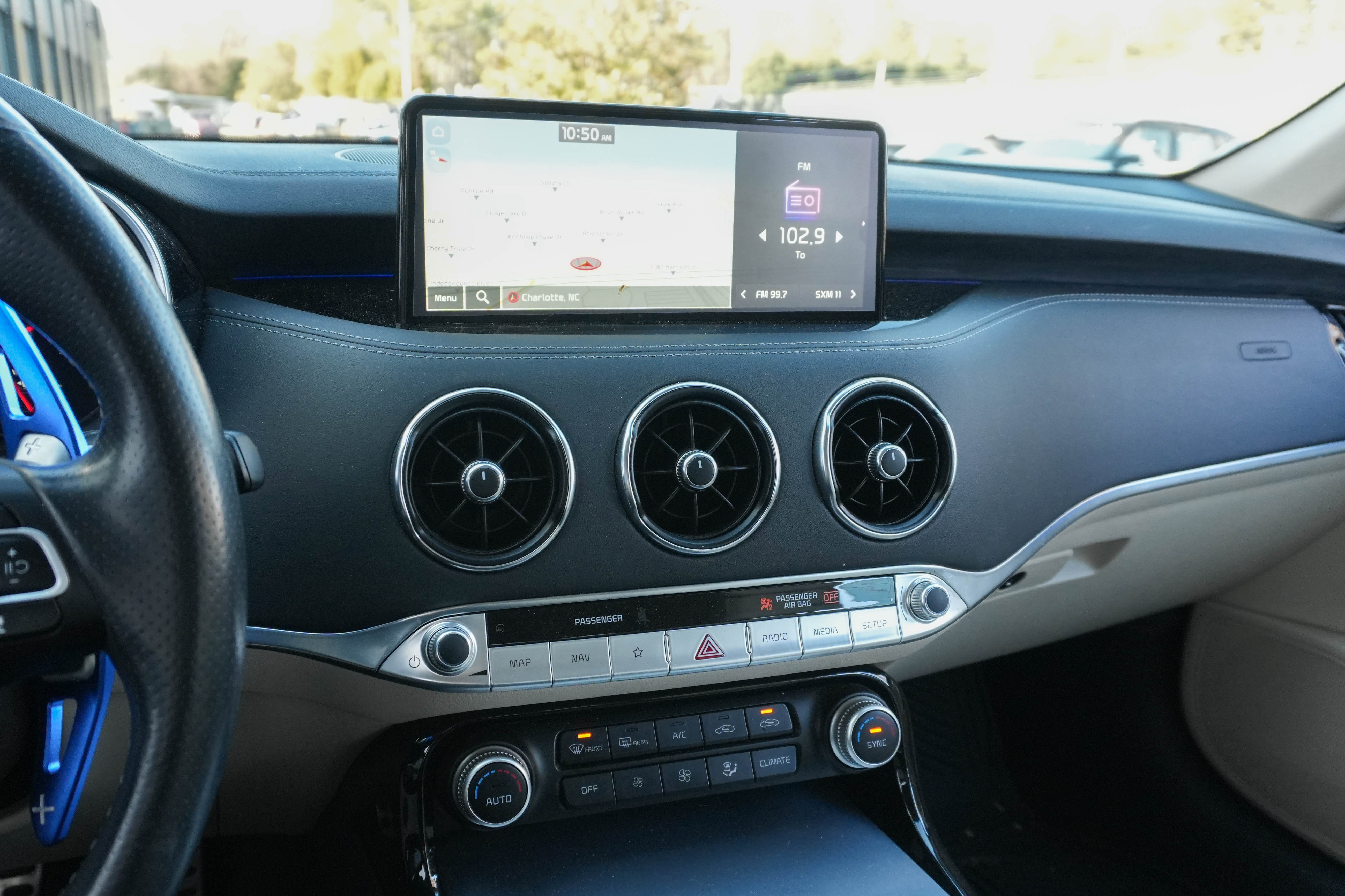 Used 2023 Kia Stinger GT2 image 21