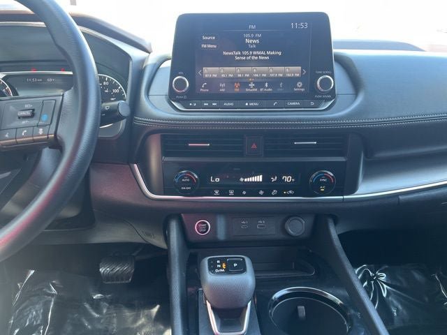 Used 2023 Nissan Rogue SV FWD image 30