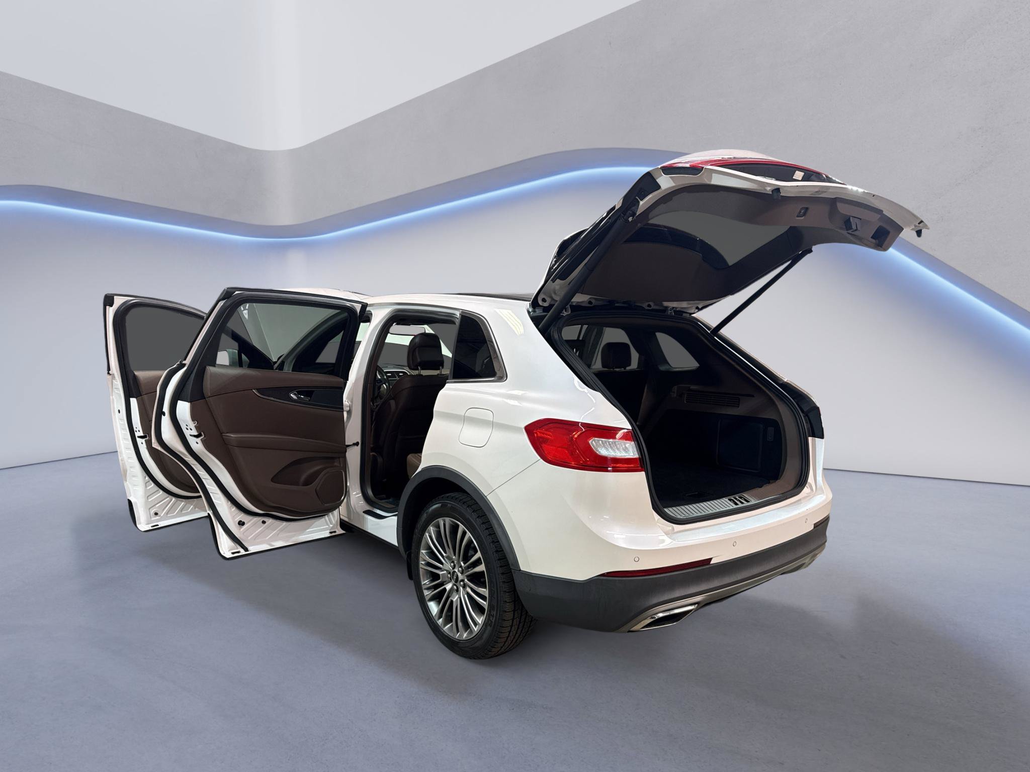Used 2017 Lincoln MKX Reserve w/ Lincoln MKX Climate Package AWD/4WD image 12