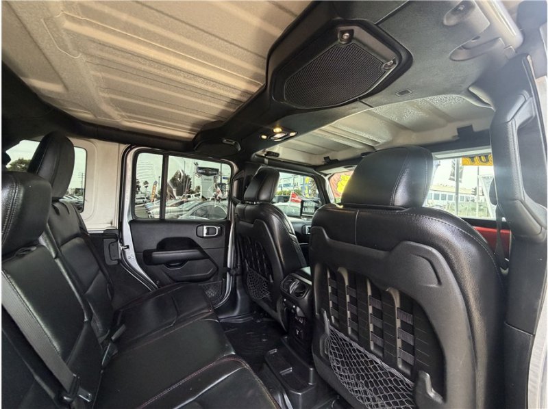 Used 2020 Jeep Wrangler Unlimited Rubicon AWD/4WD image 30