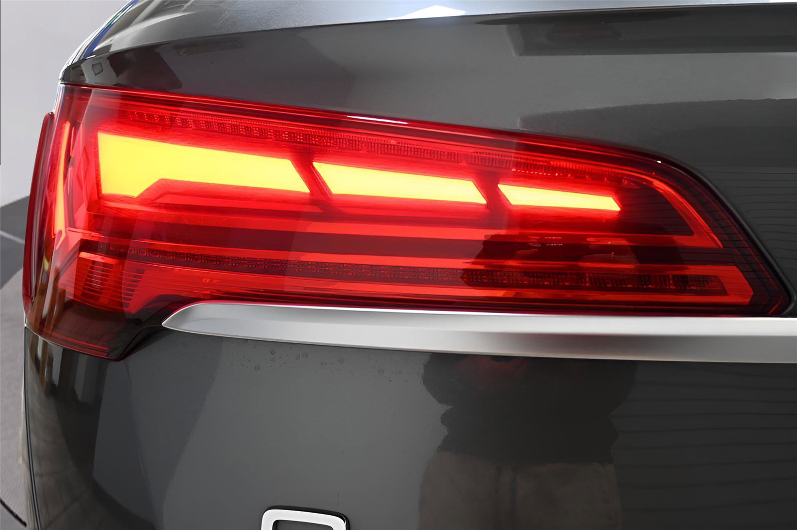 Used 2022 Audi Q5 e Premium image 31