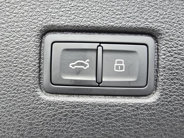 New 2025 Audi Q7 3.0T Prestige image 15