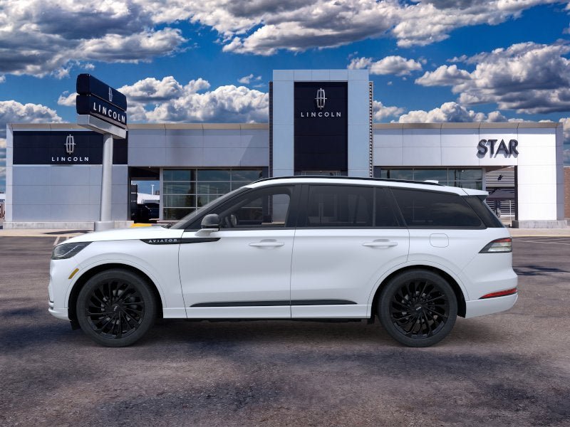 New 2026 Lincoln Aviator Reserve AWD/4WD image 3