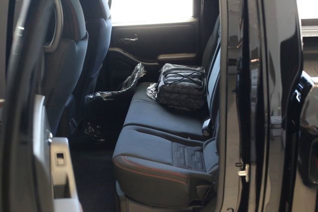 New 2025 Nissan Frontier PRO-4X w/ Pro Convenience Package image 17