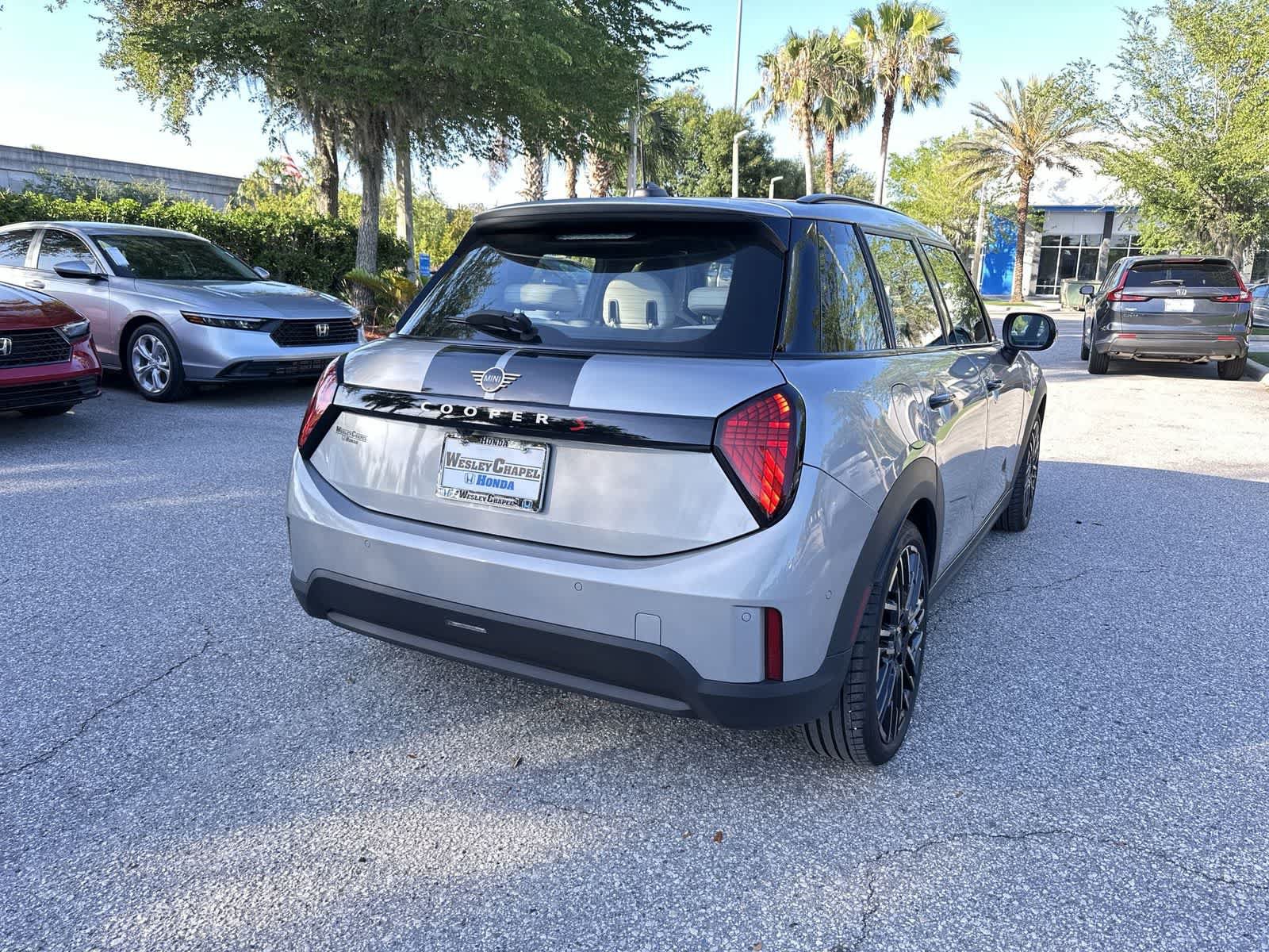 Used 2025 MINI Cooper S FWD image 6