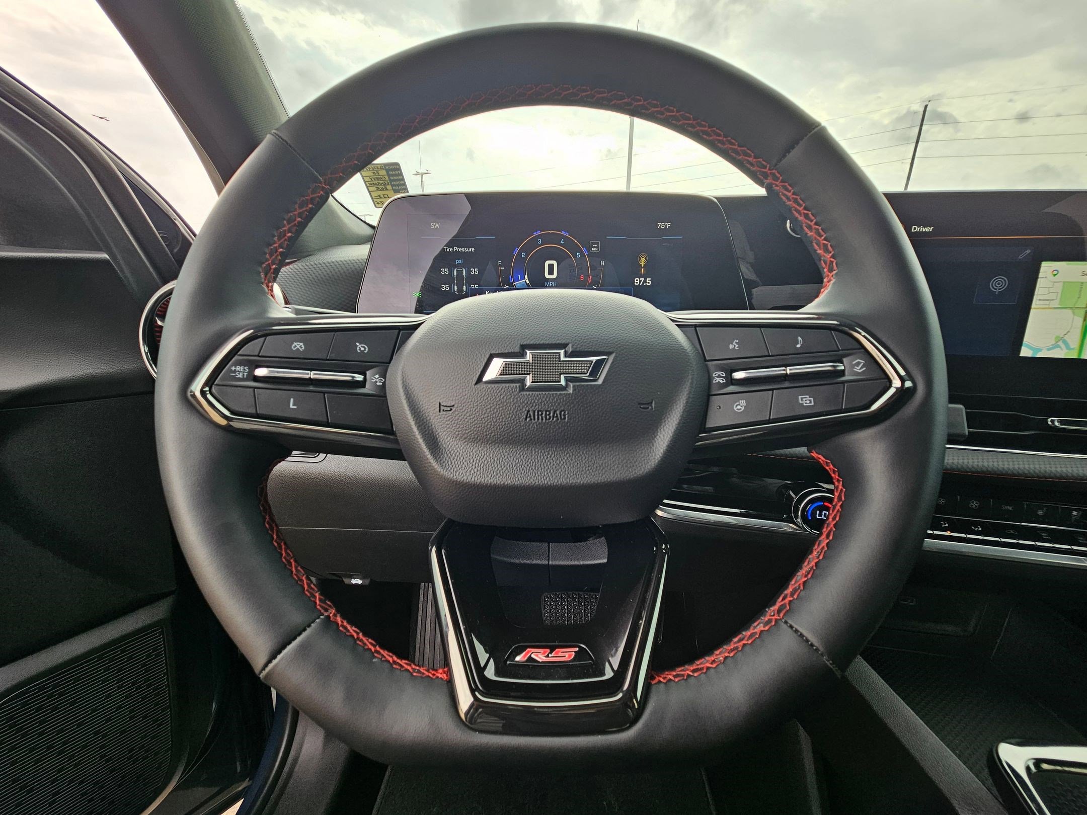 Used 2025 Chevrolet Equinox RS w/ Convenience Package III image 17