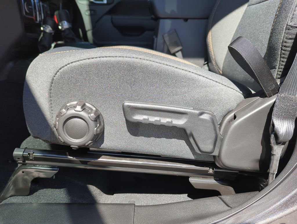 New 2026 Jeep Gladiator Sport AWD/4WD image 13