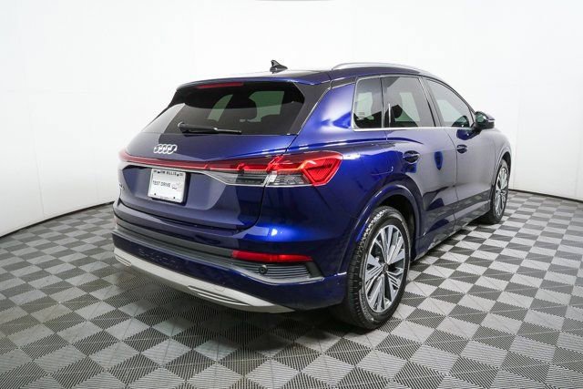 Used 2023 Audi Q4 e-tron Premium Plus w/ Premium Plus image 3