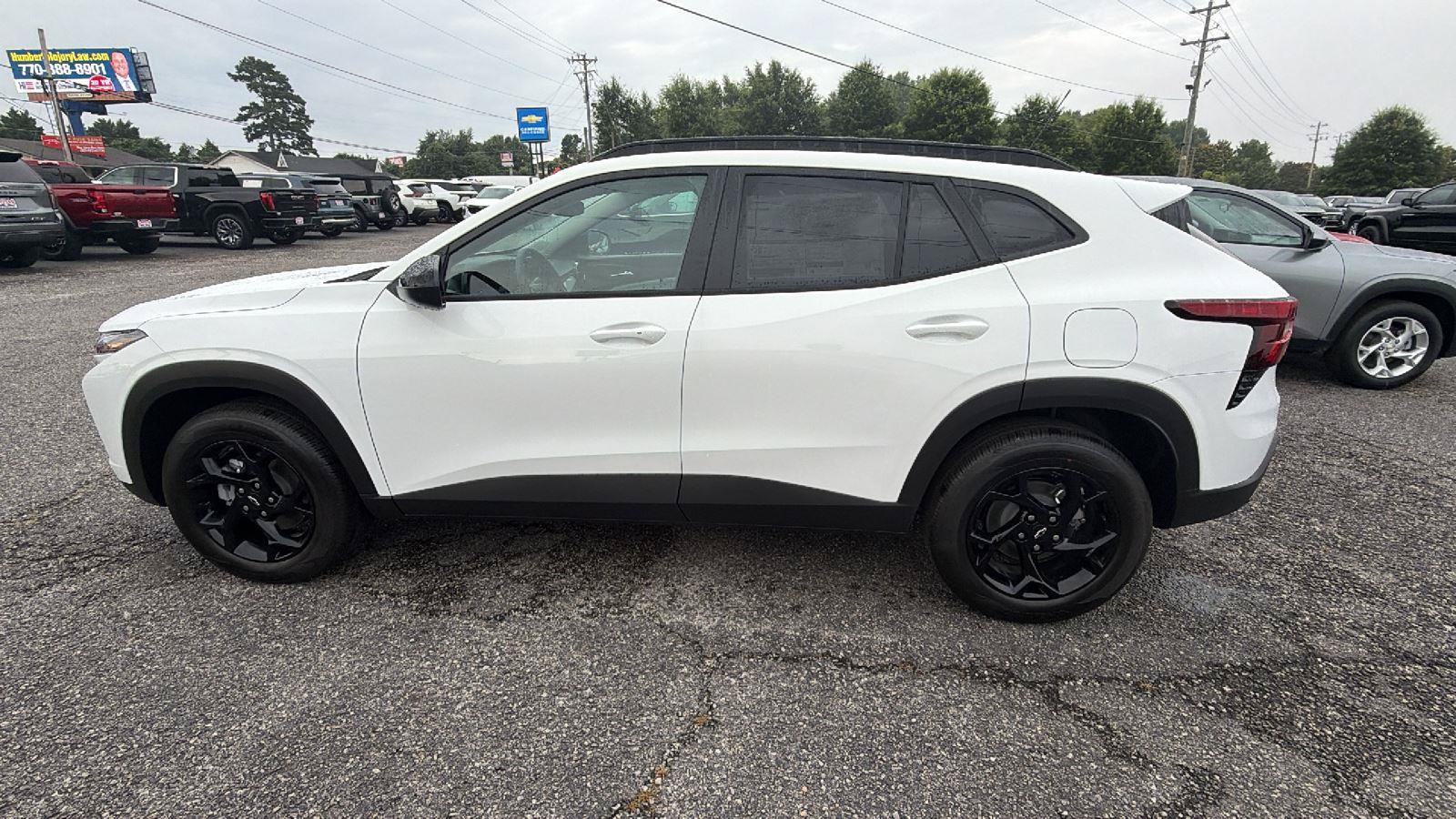 New 2026 Chevrolet Trax LT w/ Driver Confidence Package FWD image 11