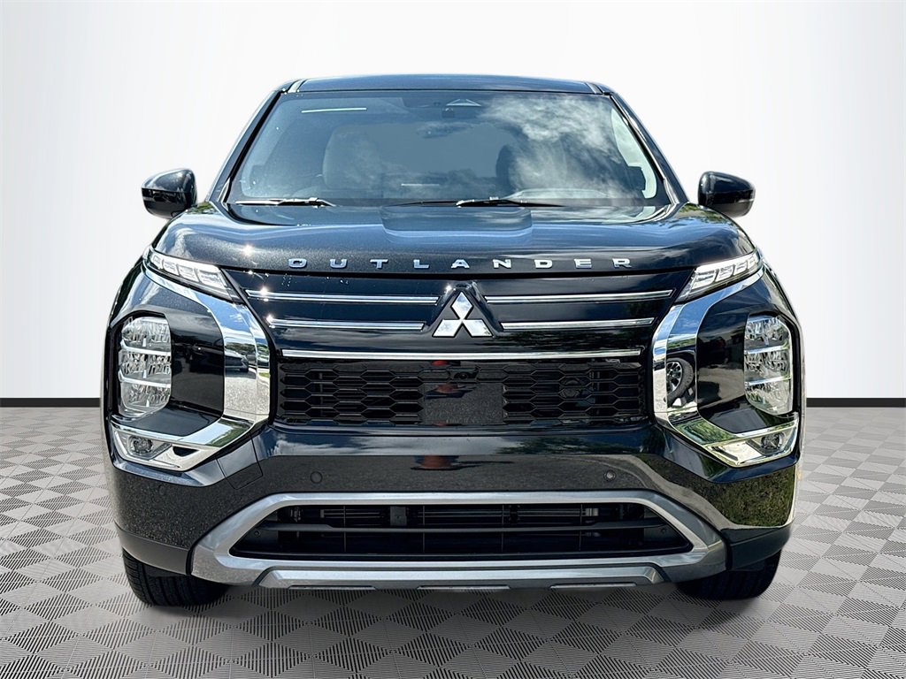 New 2025 Mitsubishi Outlander SE image 2