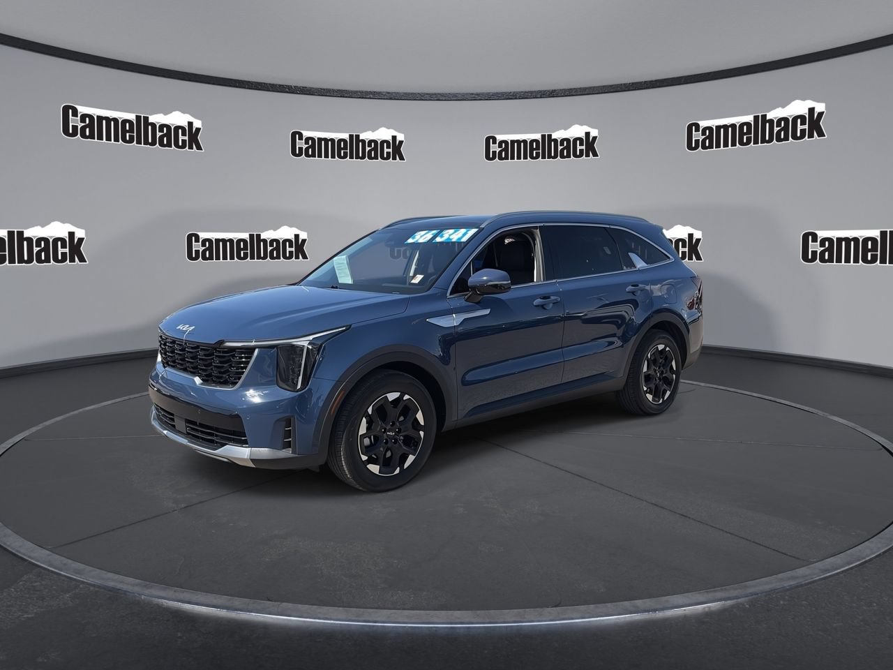 Certified 2024 Kia Sorento S w/ Panoramic Sunroof Package FWD image 3