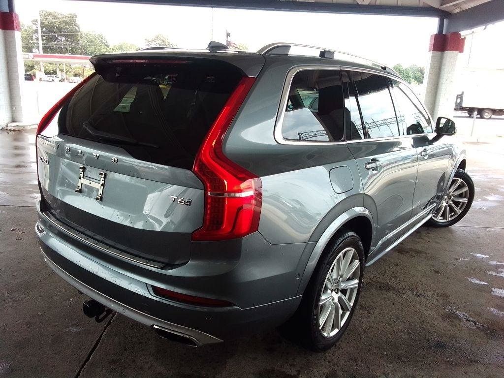 Used 2017 Volvo XC90 T6 Momentum w/ Vision Package AWD/4WD image 5