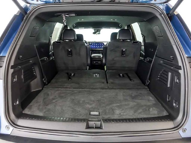 Used 2026 Chevrolet Traverse LT AWD/4WD image 30