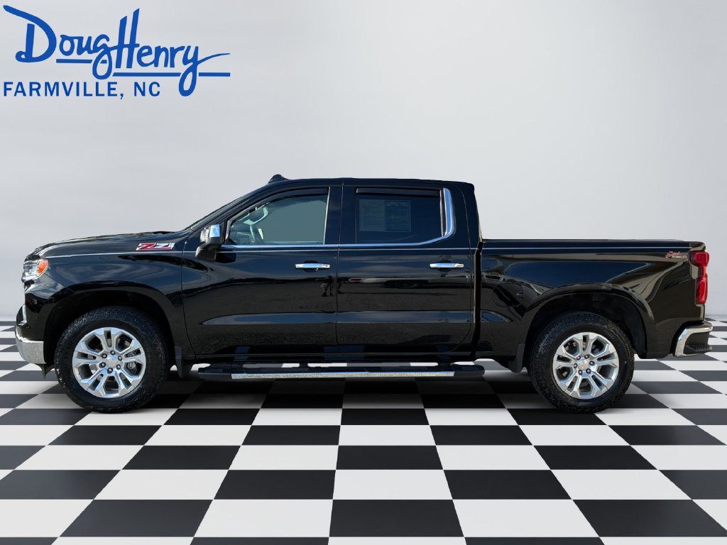 Used 2024 Chevrolet Silverado 1500 LTZ AWD/4WD image 2