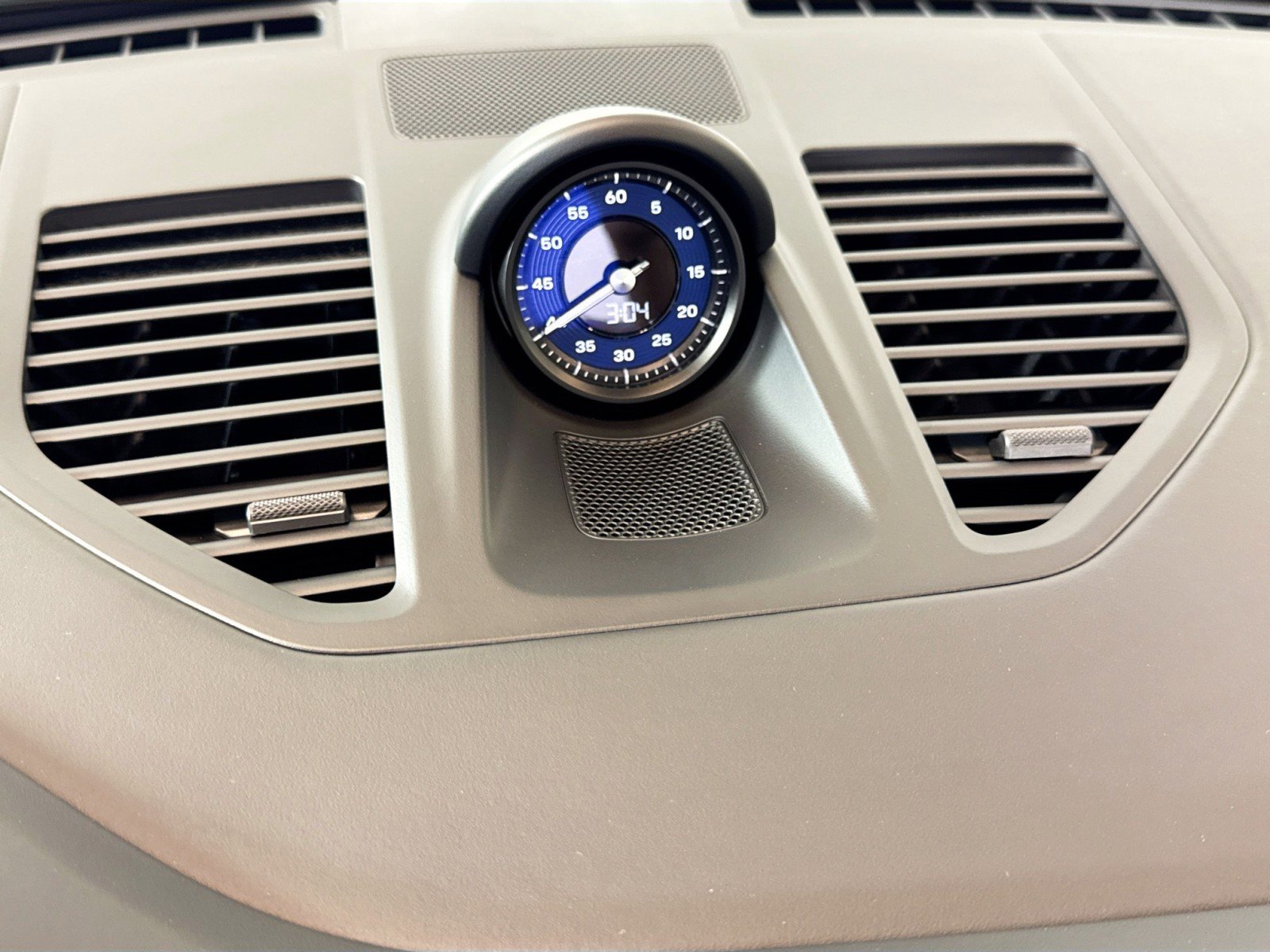 Used 2026 Porsche 911 Carrera RWD image 29