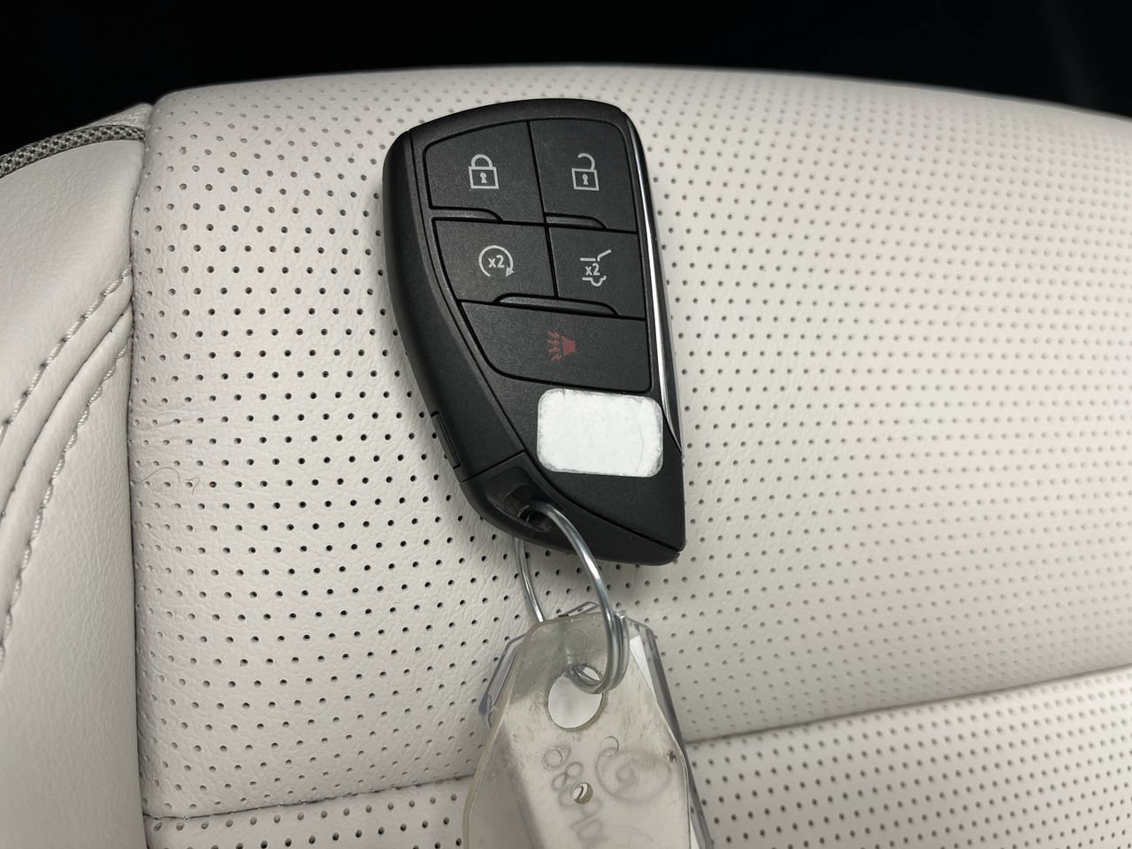 Used 2025 Buick Envision Avenir AWD/4WD image 30
