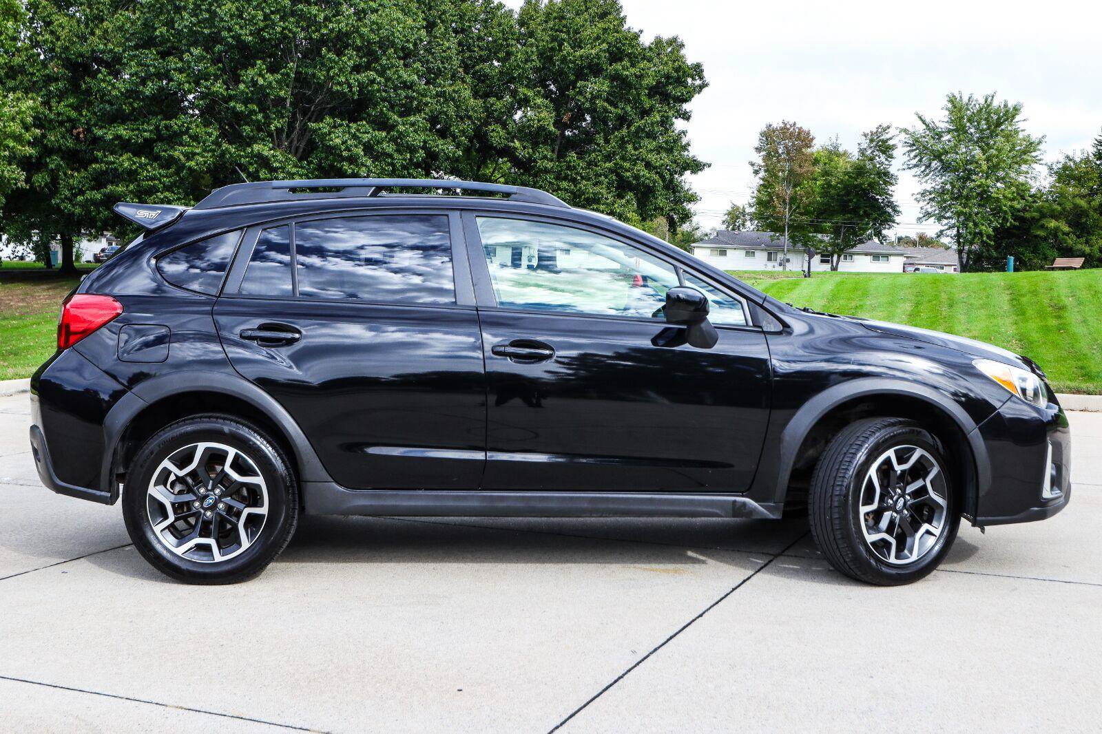 Used 2016 Subaru Crosstrek 2.0i Premium AWD/4WD image 5