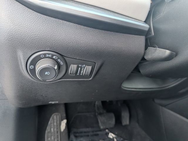 Used 2024 Jeep Compass Limited image 9